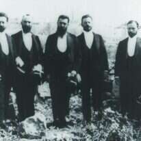 בודנהיימר (משמאל) עם הרצל בירושלים, 1900. | לע"מ