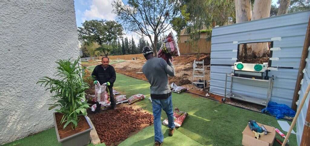 ההכנות באתר הקליטה. | יאיר קראוס