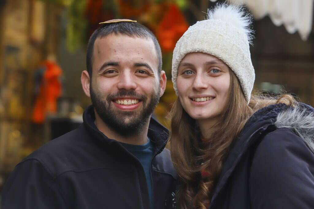 ארבל ושחר. | יוסי אלוני