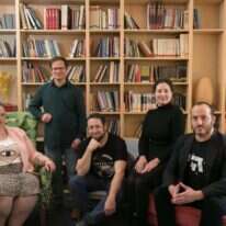 חברי כתב העת "יהי". | אוליבייה פיטוסי, פלאש 90