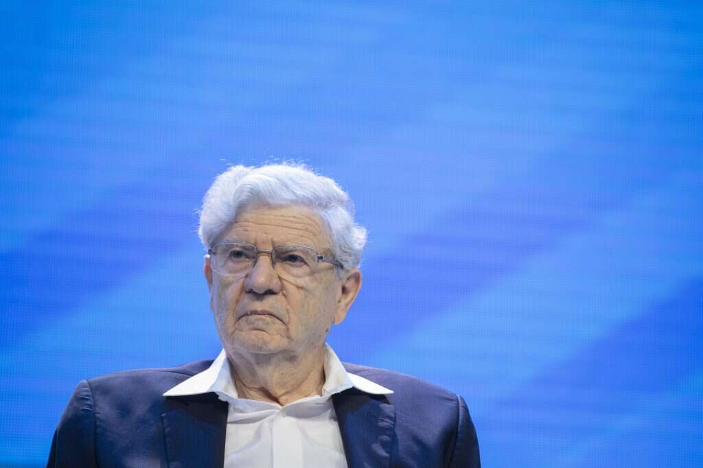 "טרחנות אינסופית בפסקי הדין". אהרן ברק. | שריה דיאמנט