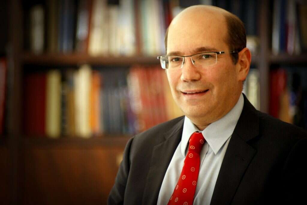 פרופ' גיל טרוי. | ירמיהו ואן