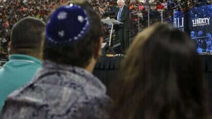 סנדרס בעצרת בחירות בווירג'יני. | AP