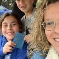 רביטל ויטלזון-יעקבס משתתפת בקמפיין. | מסך מפייסבוק