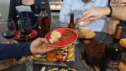 קידוש קלאב. | מרים צחי