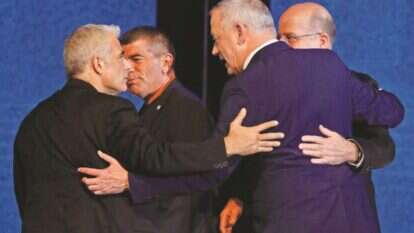 ראשי כחול לבן במוצאי יום הבחירות. | AFP