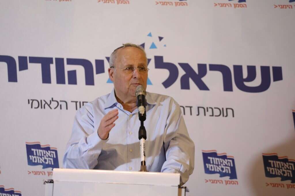 זבולון אורלב. | מרים צחי