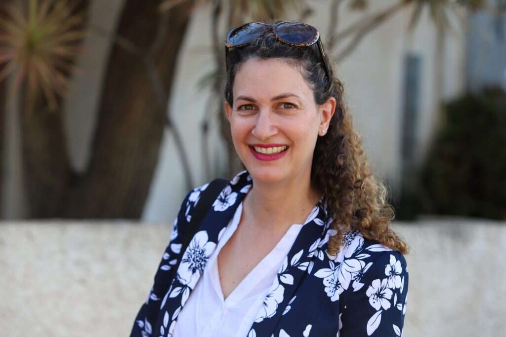 רוני דרך. | יוסי אלוני