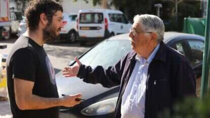 דעת קהל. | יוסי אלוני