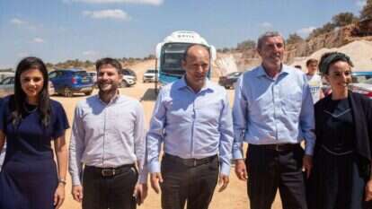 בכירי ימינה. | אבישג שאר־ישוב בכירי ימינה. | אבישג שאר־ישוב