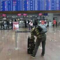 טרמינל ריק כמעט בשדה התעופה בשטוקהולם. צילןפ: EPA