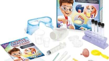 ערכת 75 ניסויים כימיה, 149 ש"ח. יחצ חו"ל