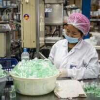 מפעל ד"ר פישר בישראל. | גיל אליהו - ג'יני