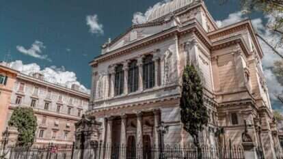 נגד שיטתו של פאולוס. בית הכנסת הגדול ברומא. | שאטרסטוק