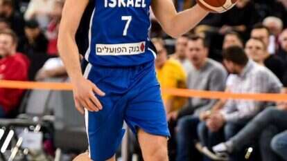 נבחרת זה תמיד כיף. במדי ישראל. | גטי אימג'ס