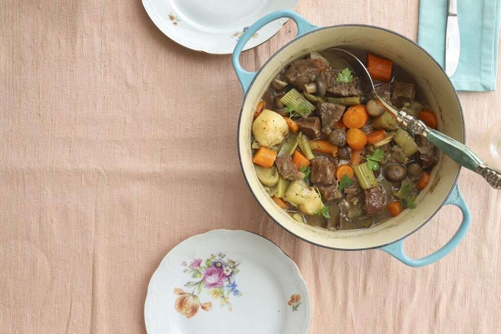 צלי בשר וירקות שורש. | אפרת ליכטנשטט