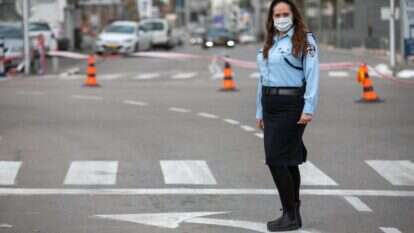 "בטוחה שעוד נשים חרדיות ישמחו להצטרף למשטרה". מפקחת נחמי ארדי. | יוסי אלוני