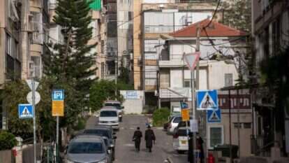 בני ברק. | יוסי אלוני