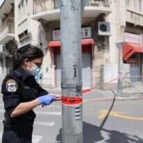 מחסום משטרתי בירושלים. | EPA