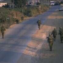 לוחמי צה"ל ליד גדר הגבול עם לבנון. | אלפי בן יעקב, לעמ