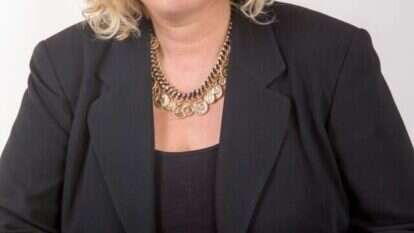 ד"ר מיכל חמו לוטם. | צביקה גולדשטיין