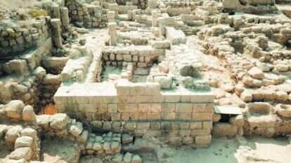 אתר בית הכנסת בתל בית־שמש | מפרסומי משלחת החפירות- מכון ישראלי לארכיאולוגיה