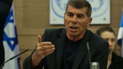 גבי אשכנזי. | אורן בן־חקון