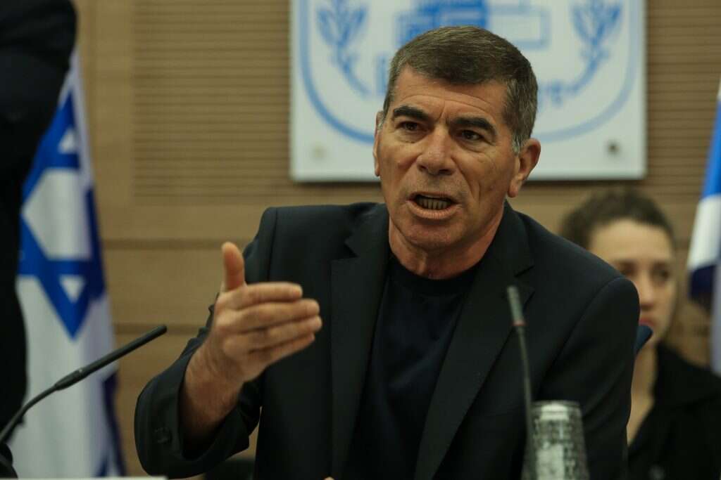 גבי אשכנזי. | אורן בן־חקון