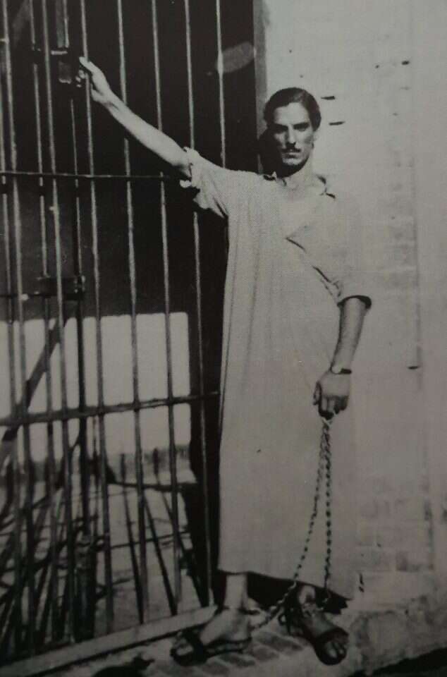 דניאל ברוך שרכש נשק למען המחתרת ונידון למאסר ועבודות פרך. | ארגון יוצאי המחתרת החלוצית ציונית בעיראק