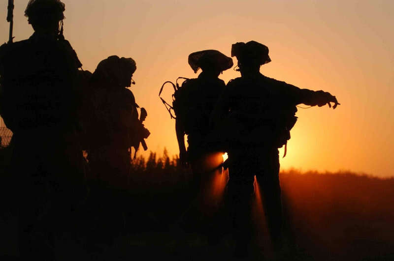 נכנסים ללבנון. | אביר סולטן, דובר צה"ל, באדיבות ארכיון צה"ל במשרד הביטחון