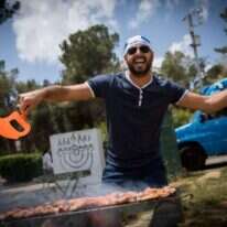 יום העצמאות. ישראלים עושים על האש בגן סאקר, ירושלים. | יונתן זינדל / פלאש 90