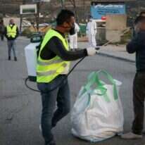 פועלים פלסטינים במעבר חוסאן. | נתי שוחט, פלאש 90