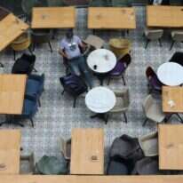 אזרחי ישראל יוצאים למציאות חיים חדשה. | EPA