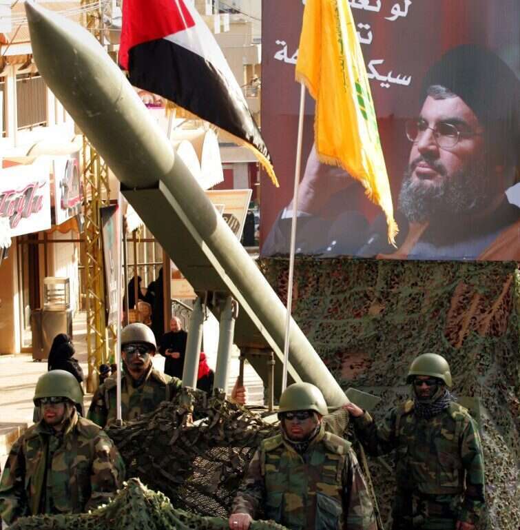 טיל במצעד של חזבאללה. | AFP