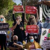 הפגנת אמנים מול הכנסת בדרישה לקבל סיוע מהמדינה, השבוע. | יונתן זינדל, פלאש 90