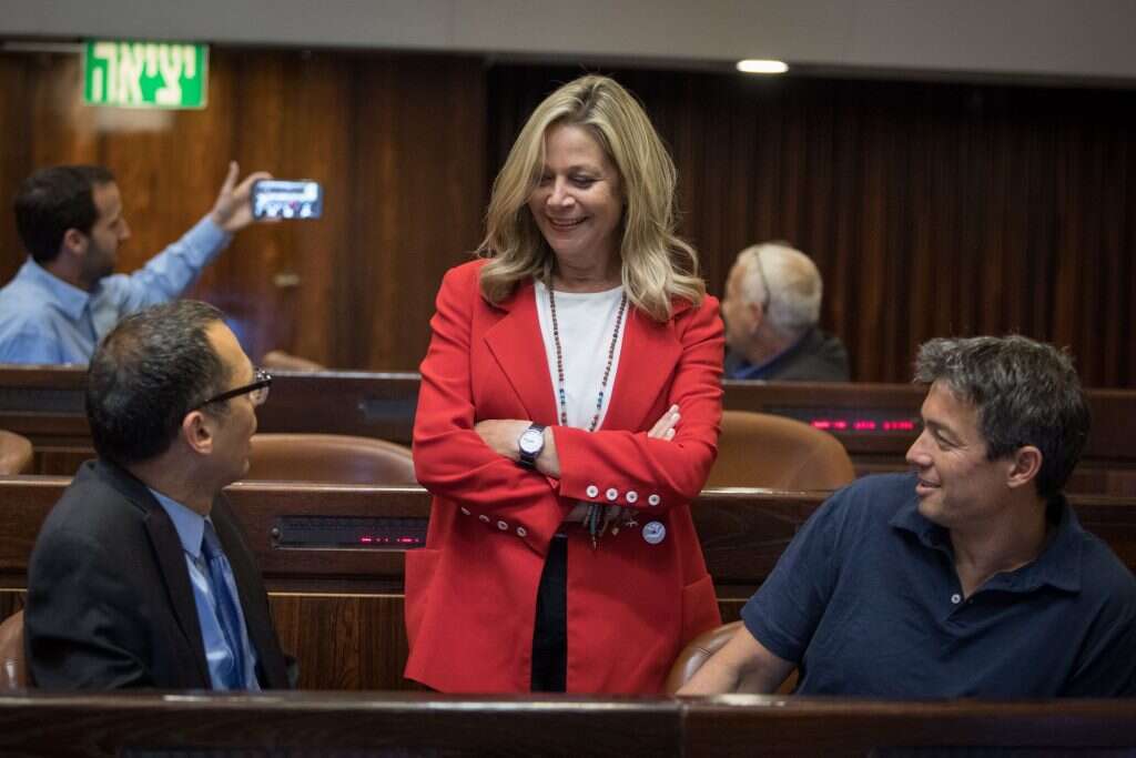 צבי האוזר עם יועז הנדל ומיקי חיימוביץ'. אפריל 2019. נעם ריבקין פנטון פלאש90