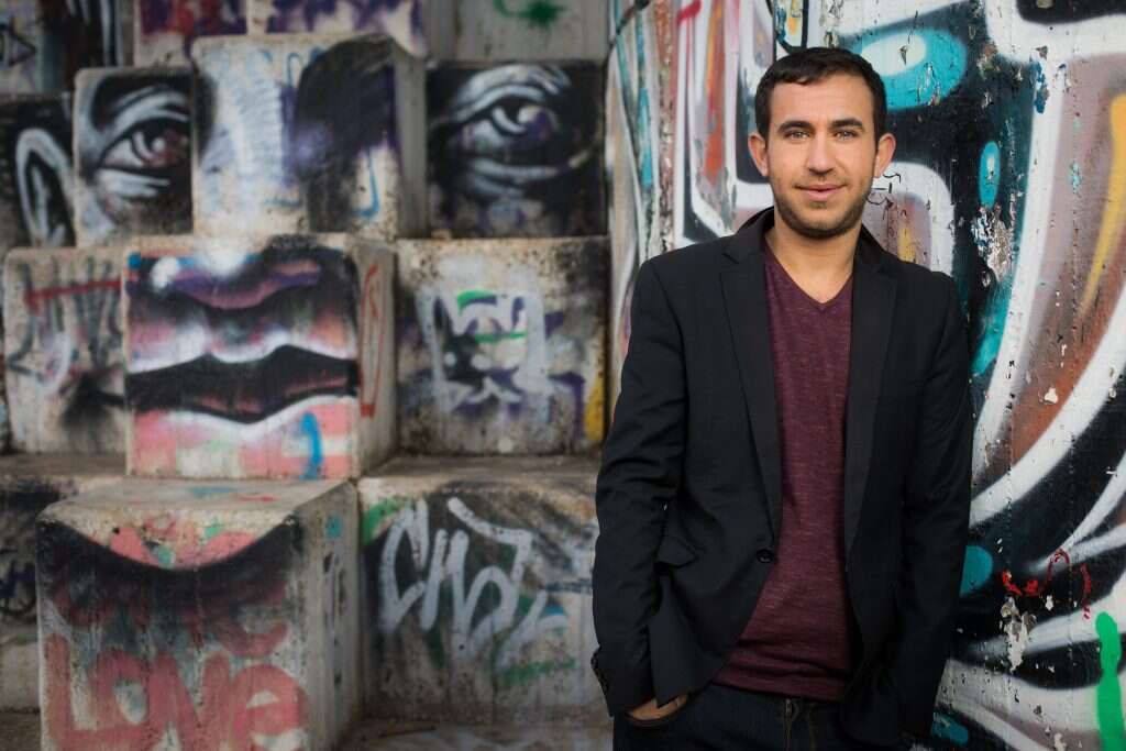 "מערכת דפוקה, ארכאית ומסואבת". עקיבא נוביק. | אריק סולטן