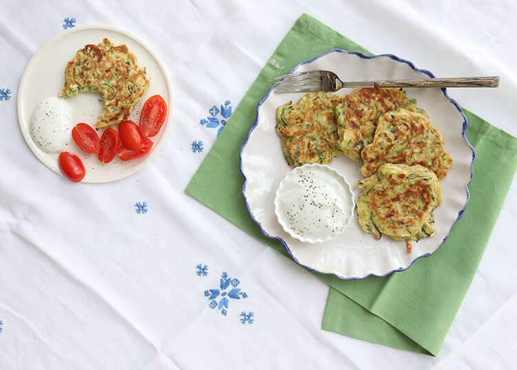 לביבות קישואים וגבינה. | אפרת ליכטנשטט לביבות קישואים וגבינה. | אפרת ליכטנשטט