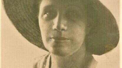 שירה נזירית, כמו נוף הארץ שגדלה בתוכו. אסתר ראב. | באדיבות מכון גנזים אגודת הסופרים