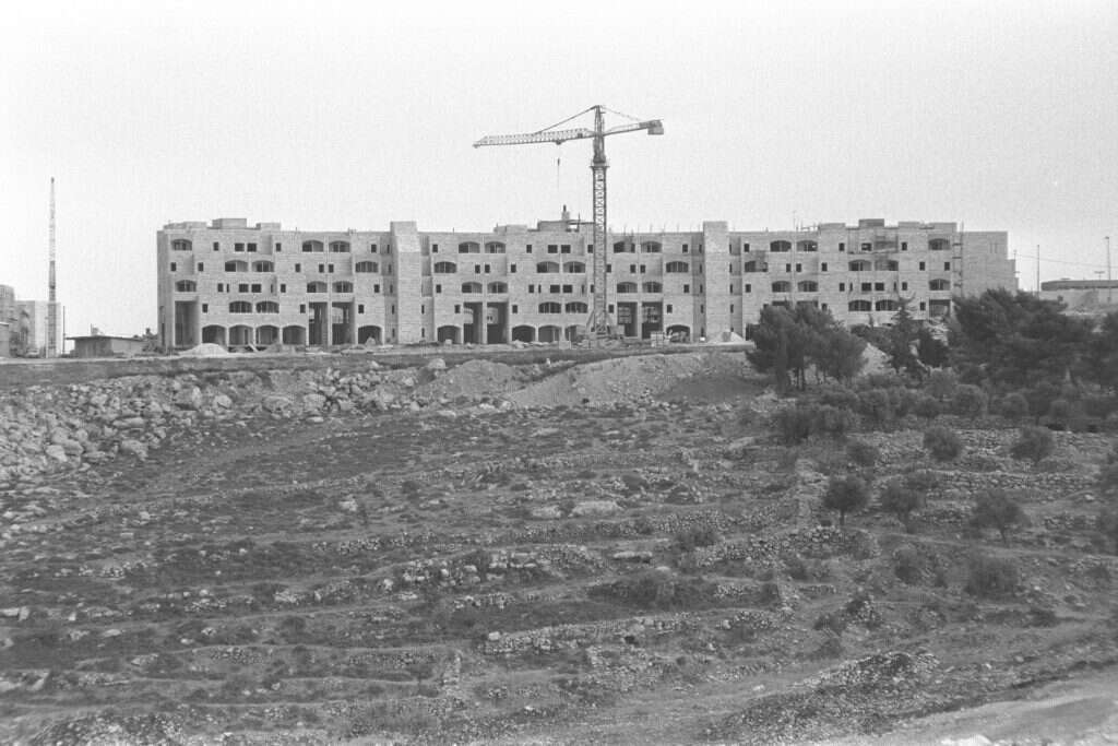 שכונת גילה, 1980. | סהר יעקב, לע"מ