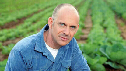 אריאל הורוביץ. | ראובן קסטרו