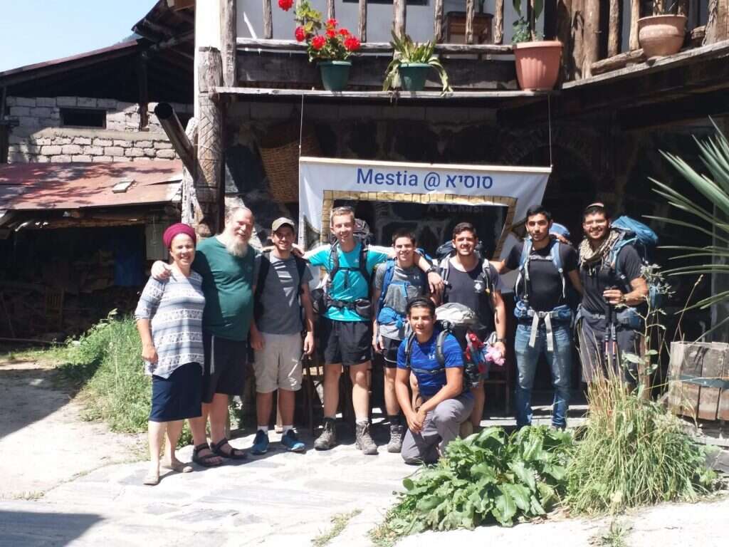 "חשבנו שהם צריכים שם בגיאורגיה מבוגר אחראי שמבין את המערכת מכל מיני בחינות". משפחת פרל בגיאורגיה