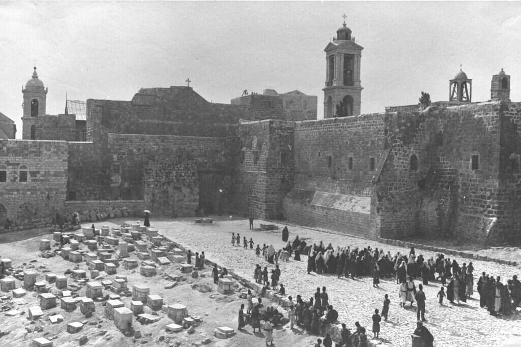 כנסיית המולד, לפני כמאה שנה. | לע"מ