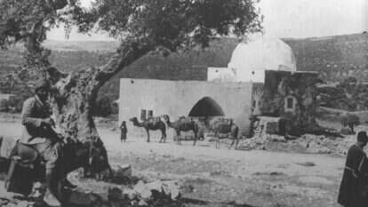 קבר רחל בתחילת המאה ה־ 20 . | לע"מ