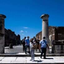 התיירים הראשונים אחרי הקורונה, שבוע שעבר בפומפיי. | AFP