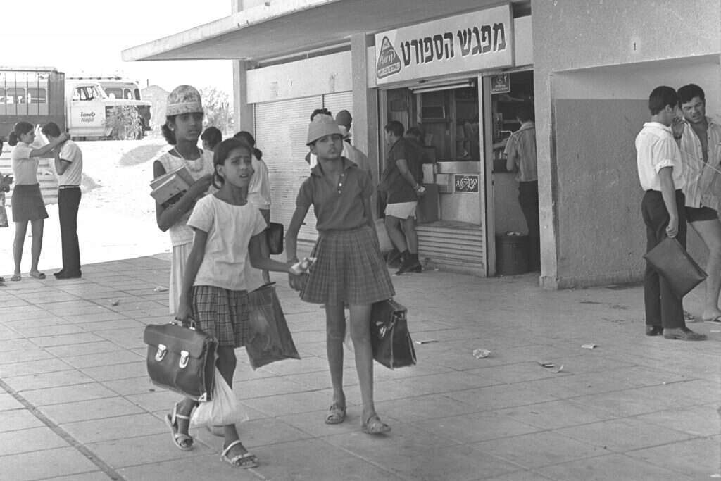 עיירה קטנטנה עם הגירה שלילית. ירוחם ב־ 1968. | משה מילנר, לע"מ