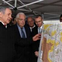 ראש הממשלה נתניהו עם צוות המיפוי האמריקני באריאל. | ועידת המיפוי אריאל, דוד זגורי