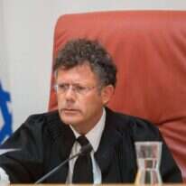 השופט יצחק עמית, שאמור להתמנות לנשיא ביהמ"ש לפי שיטת הסניוריטי. | נועם ריבקין, פנטון, פלאש