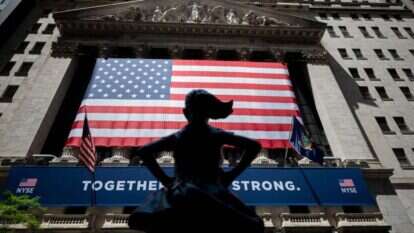 "זו קרן שמש". וול סטריט בסוף מאי. | AFP