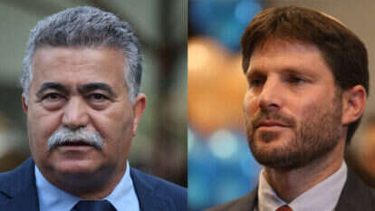 בצלאל סמוטריץ ועמיר פרץ. צילומים: מרים צחי